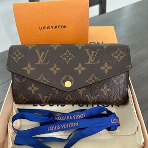 Louis Vuitton Sarah Wallet